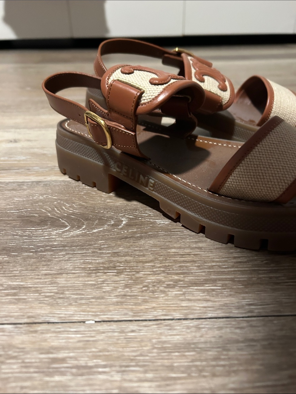 Platform sandals - Picture 2 of 2